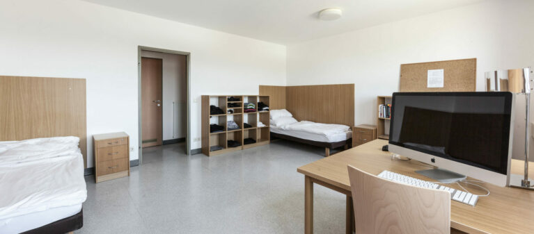 Zweibettzimmer | Ernst Höger Studentenwohnhaus 2700  Wiener Neustadt