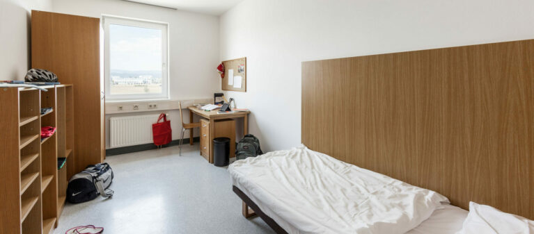 single room | Ernst Höger Dormitory 2700  Wiener Neustadt
