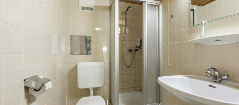 Badezimmer | Studierendenwohnheim Starkfriedgasse 1180  Wien