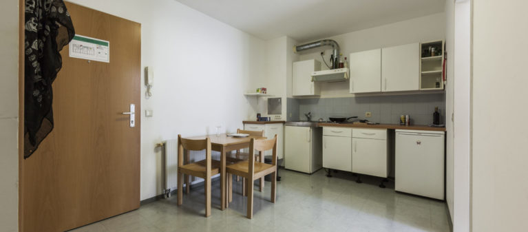 Küche im Zimmerverbund | Haus Handelskai 1200  Wien